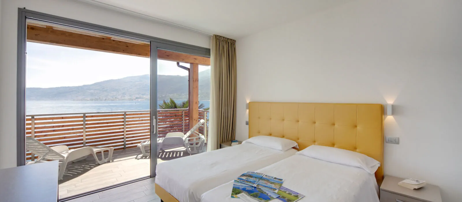 TRILO LAGO LAKE VIEW