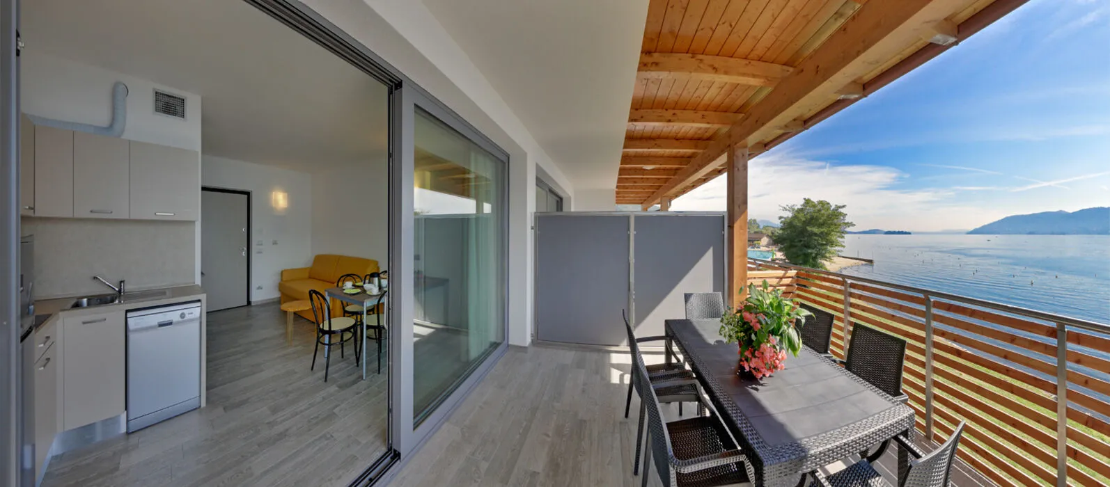 TRILO LAGO LAKE VIEW